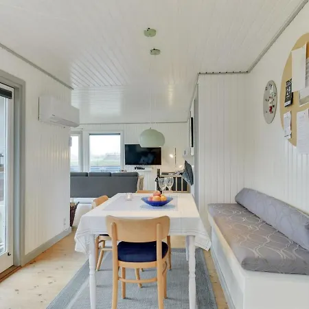 Holiday home Roar - 500m From The Sea In Se Jutland By Interhome