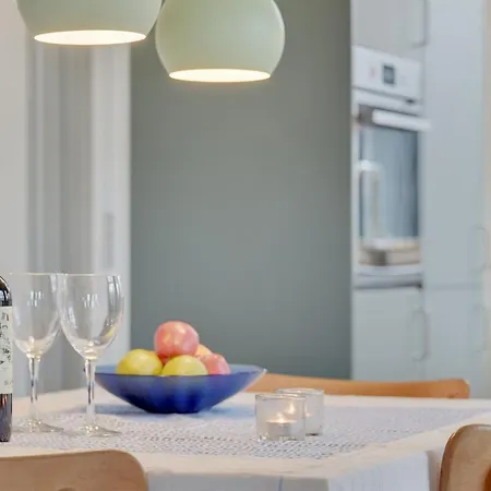 Roar - 500m From The Sea By Interhome