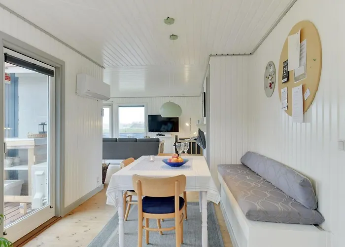 Holiday home Roar - 500m From The Sea By Interhome *